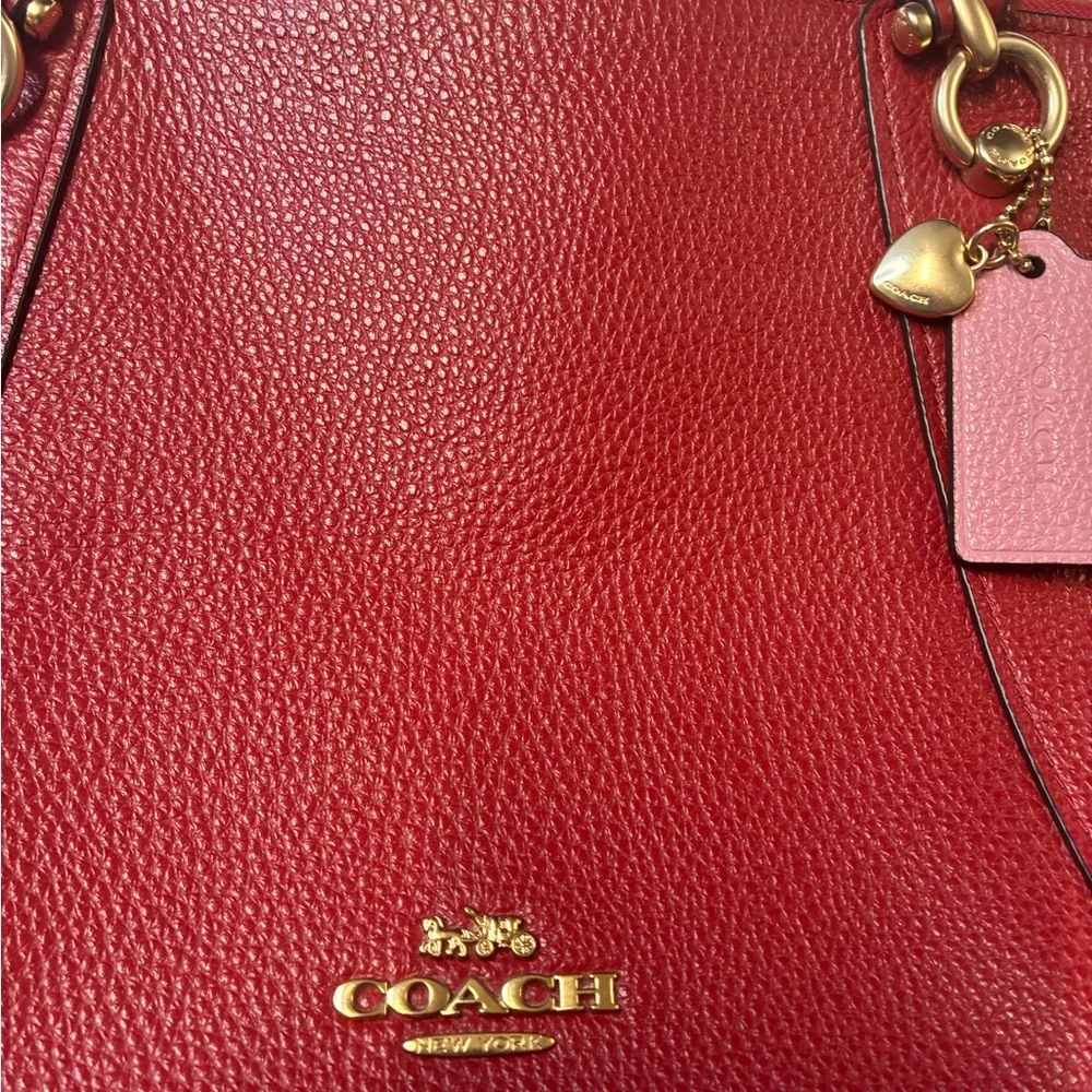 PreOwned Authentic Coach Red Leather Purse - Picture 3 of 12